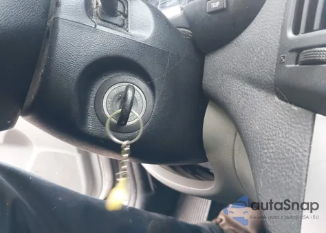 2010 Hyundai Elantra Se z USA, uszkodzony, nr VIN KMHDU4AD2AU193725